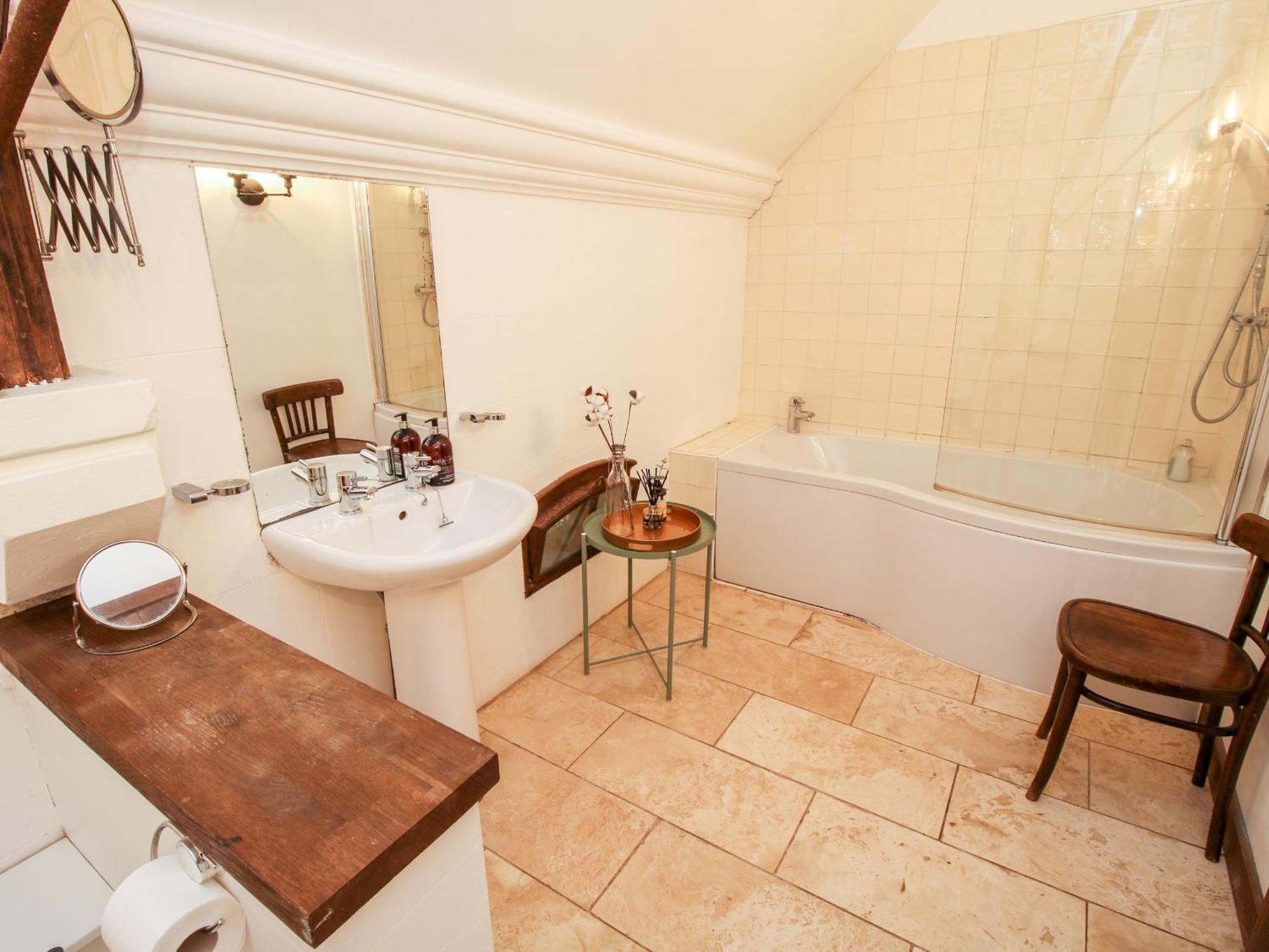 Chetwynd Lodge Stafford Eksteriør billede