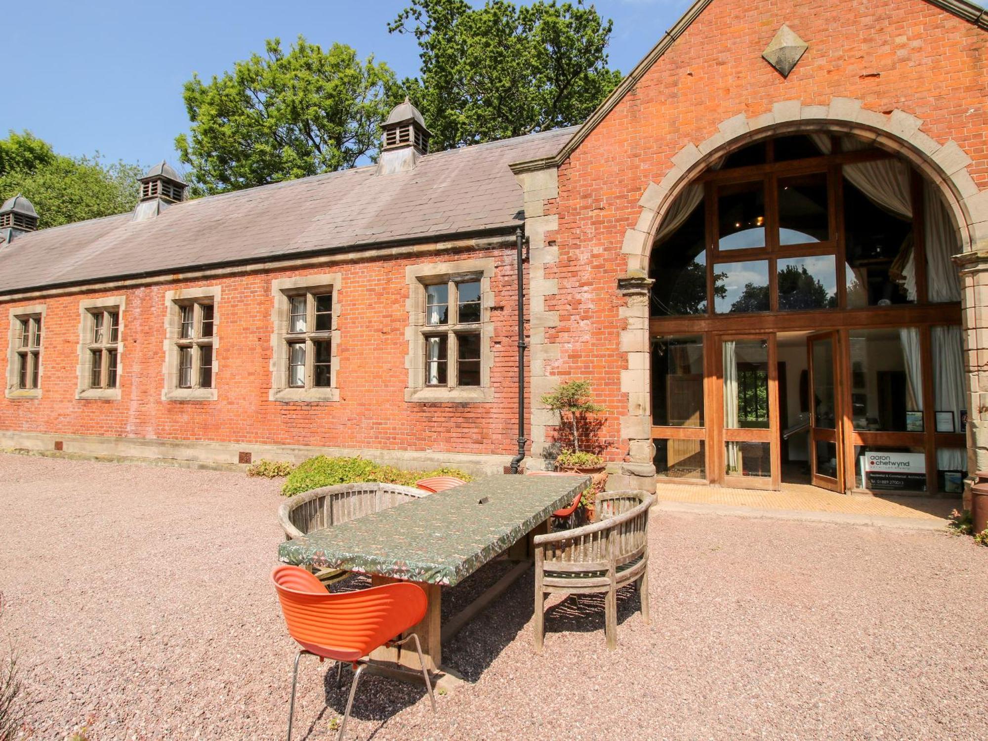 Chetwynd Lodge Stafford Eksteriør billede